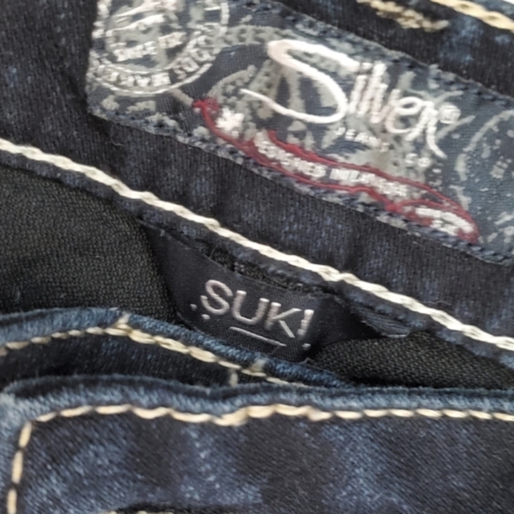 Silver Capris - Picture 2 of 3